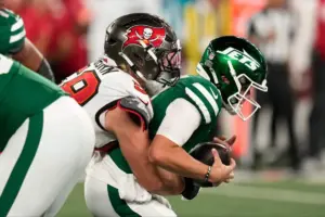 Oregon coach Dan Lanning lays out multiple reasons why NFL players returning to college football is 'unfair' - Fox News